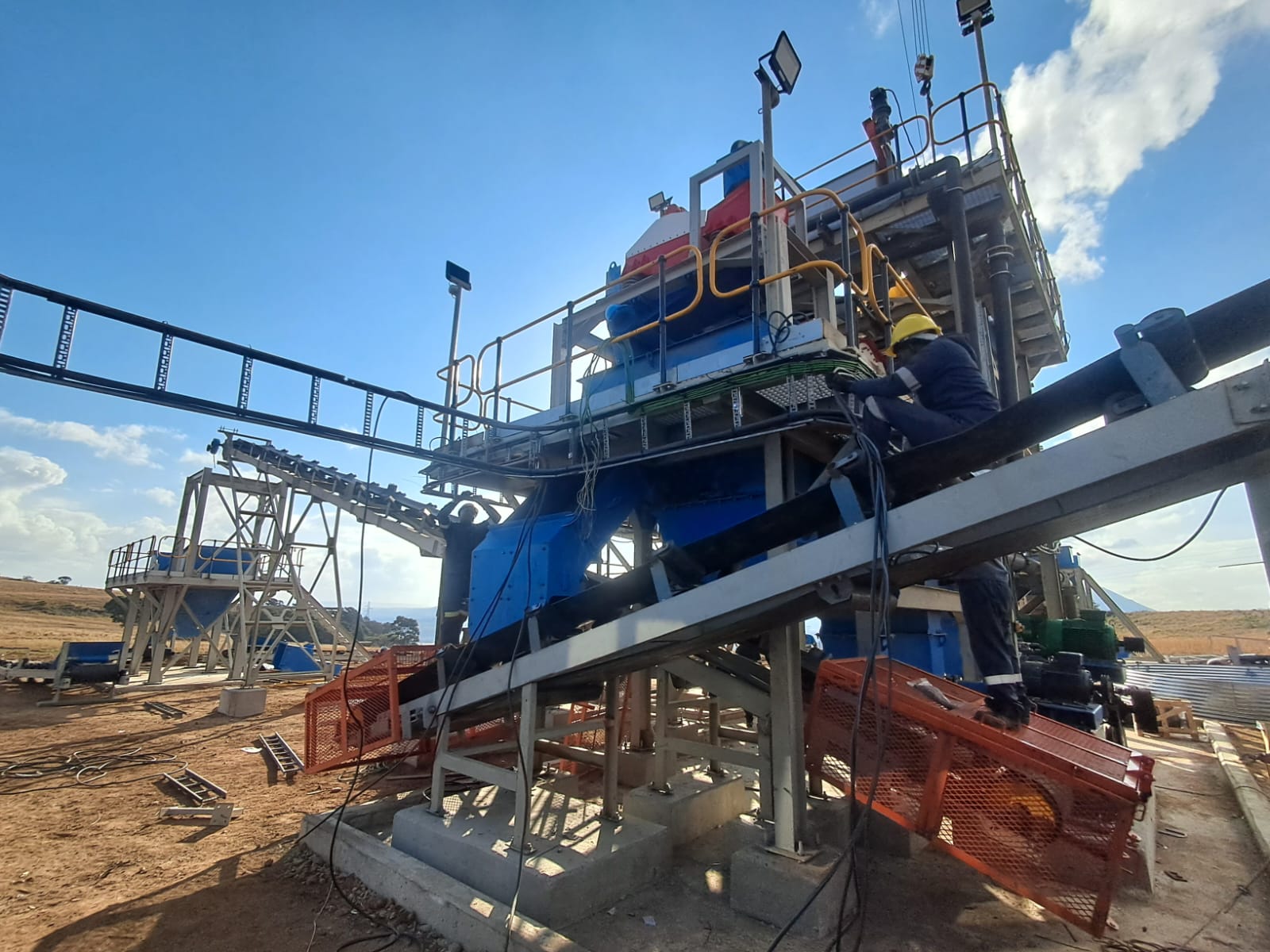 Industrial processing plant installation with integrated electrical, instrumentation and automation systems completed by Proplant PCE.