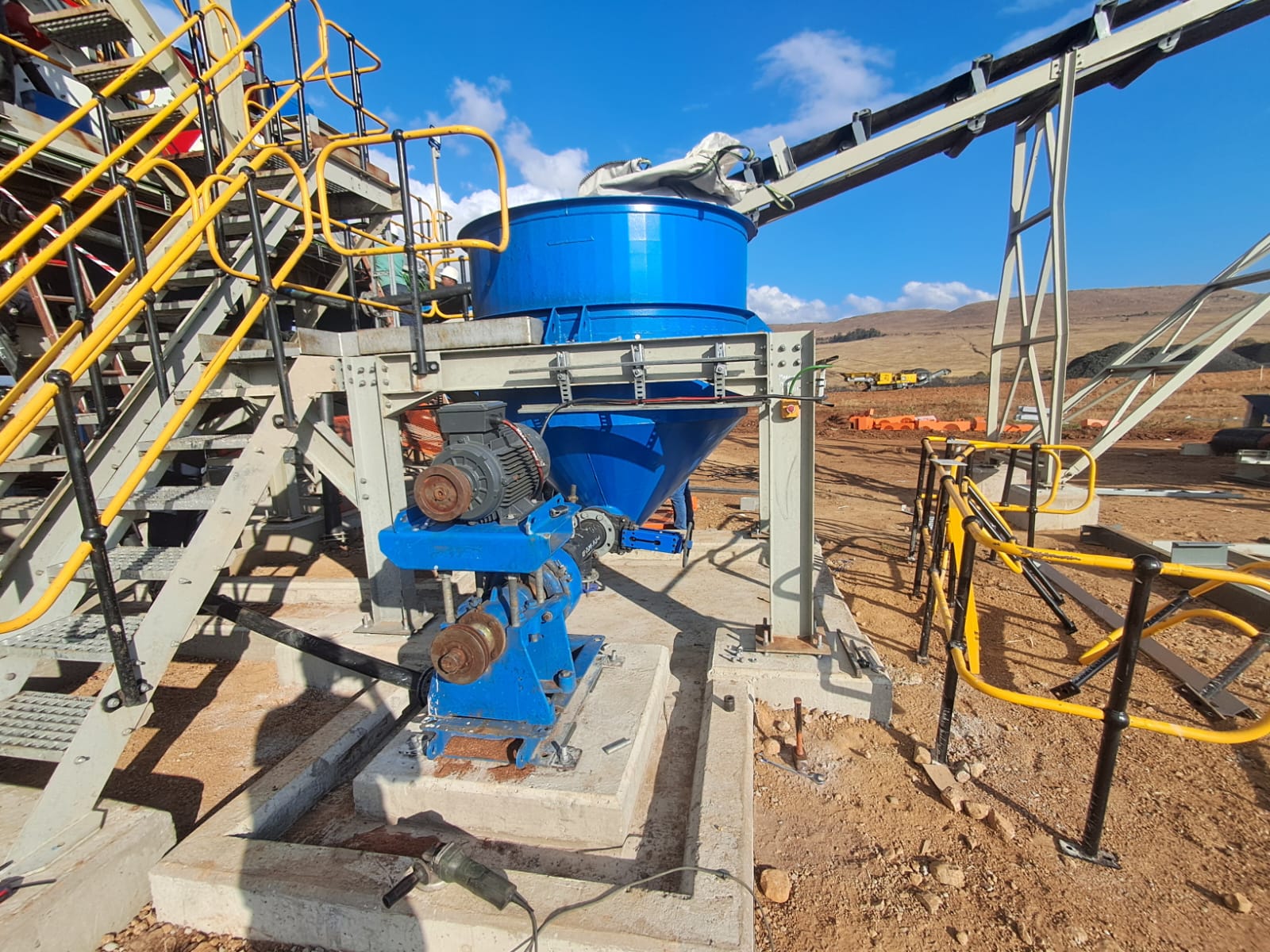 Proplant PCE engineers providing on-site engineering support during an industrial process plant installation in Southern Africa.